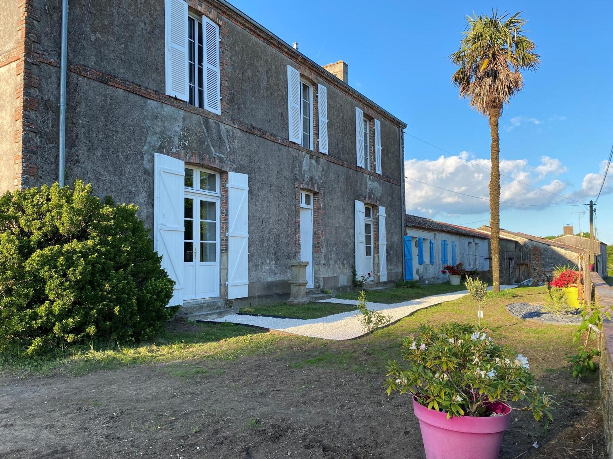 Apartamento Le Colibri - Domaine De La Houblette Challans Exterior foto